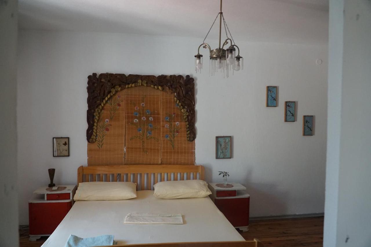 Albaniantrip Rooms And Apartments Tirana Bagian luar foto